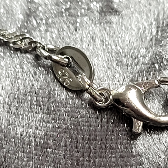 925S Crystal V Shaped Pendant Necklace/Earrings Set - Picture 2 of 4